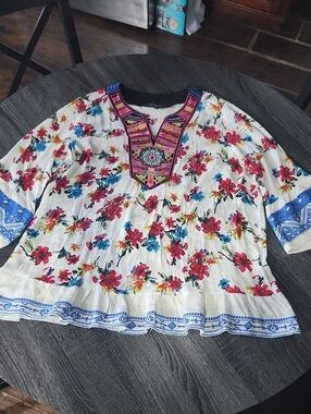 CALE White Floral Tunic with Red & Blue Embroidered Yoke